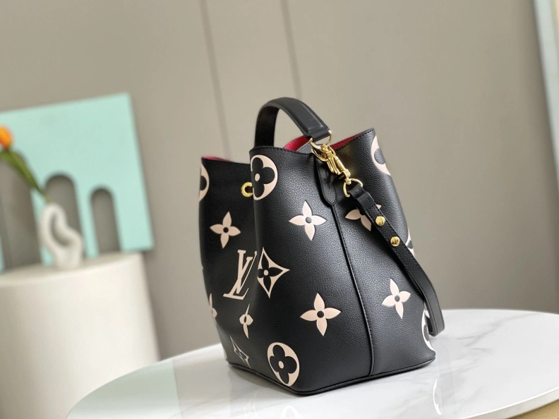 LX Bucket Bags Versatile 9374
