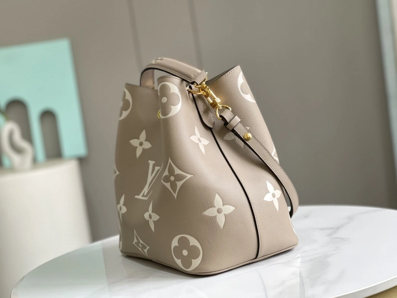 Fashionable LX Bucket Bags 9365