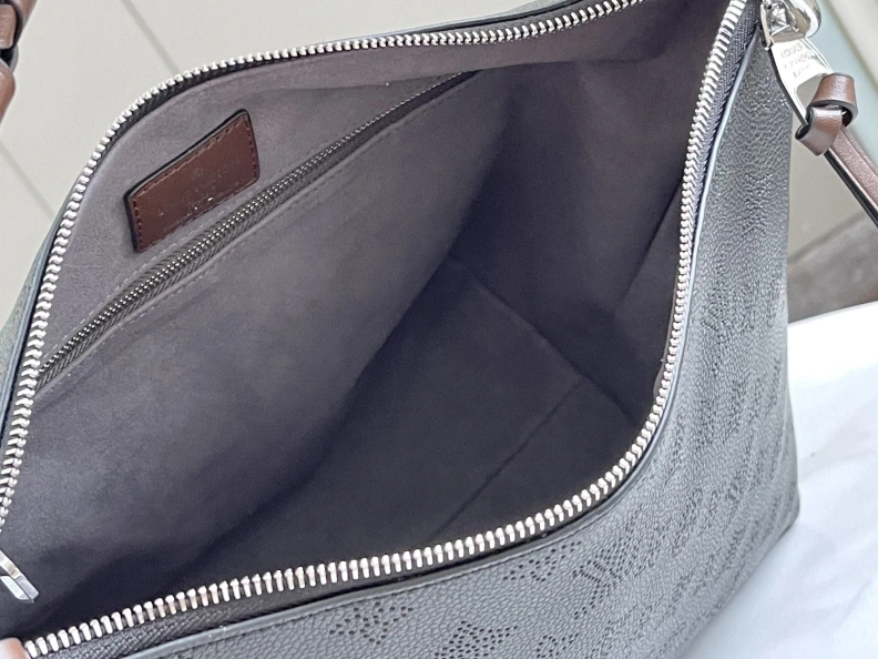 Elegant LX Top Handle Bags 8291