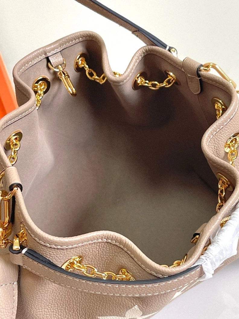 LX Satchel bags Popular 8930