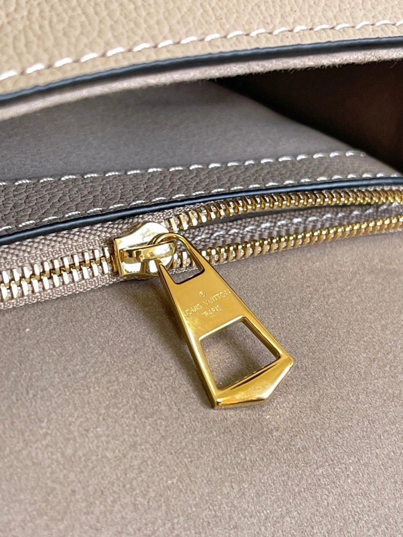 LX Satchel bags Refined 8928