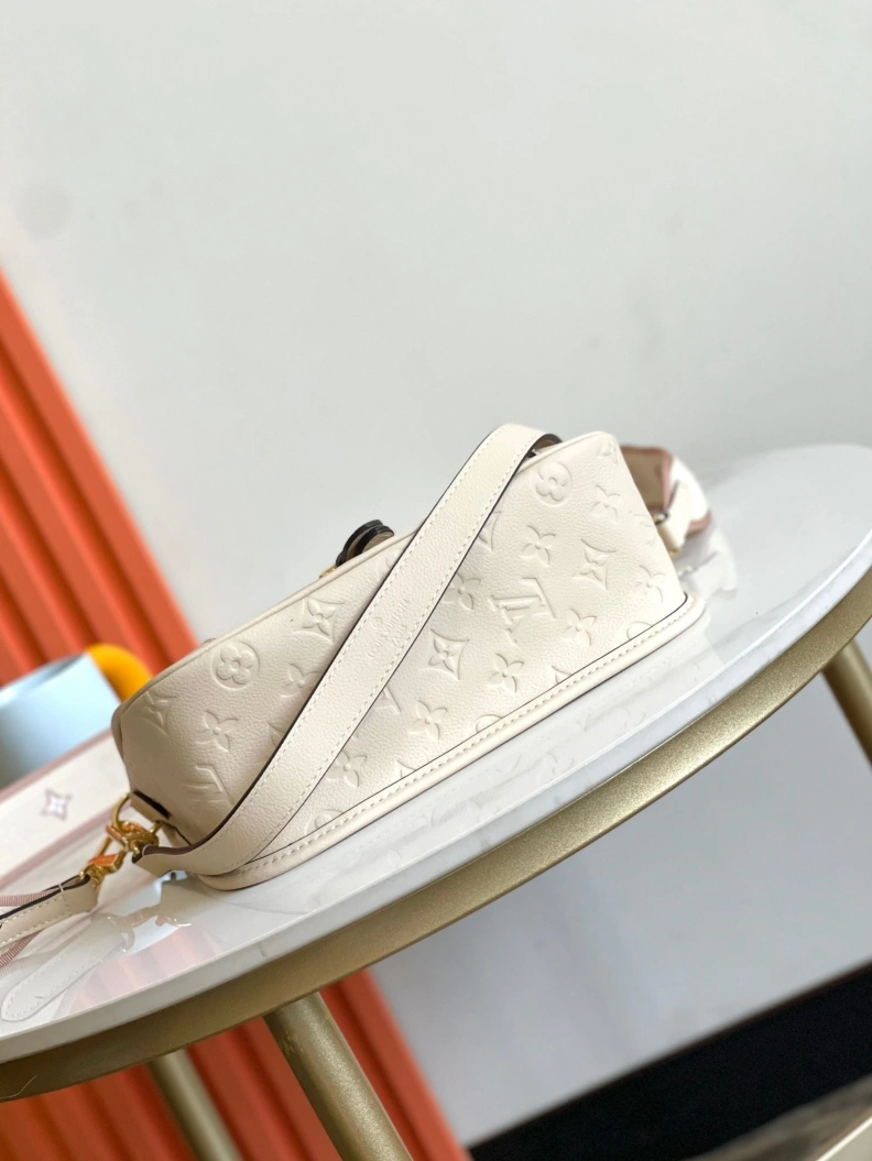 Stylish LX Satchel bags 8919