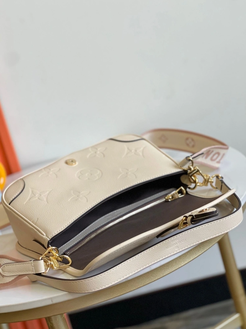 Stylish LX Satchel bags 8919