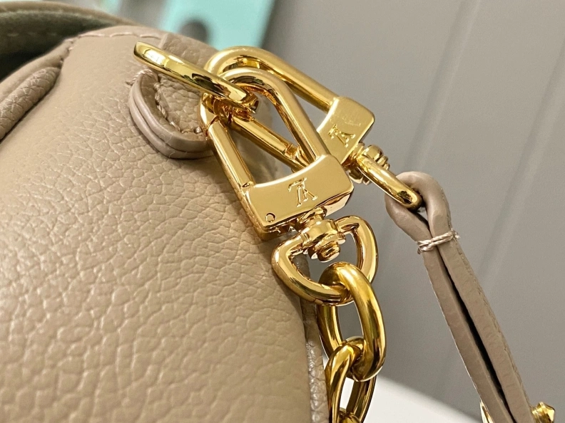 Vibrant LX Satchel bags 8917