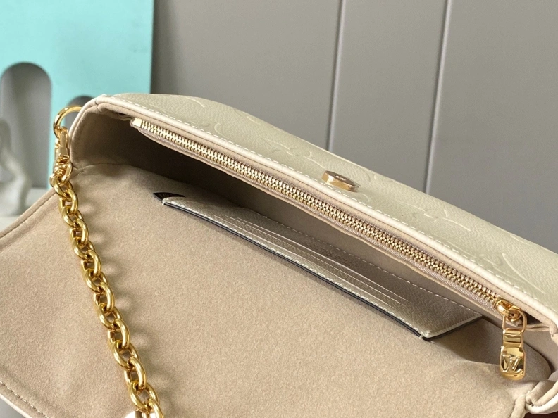 Refined LX Satchel bags 8912