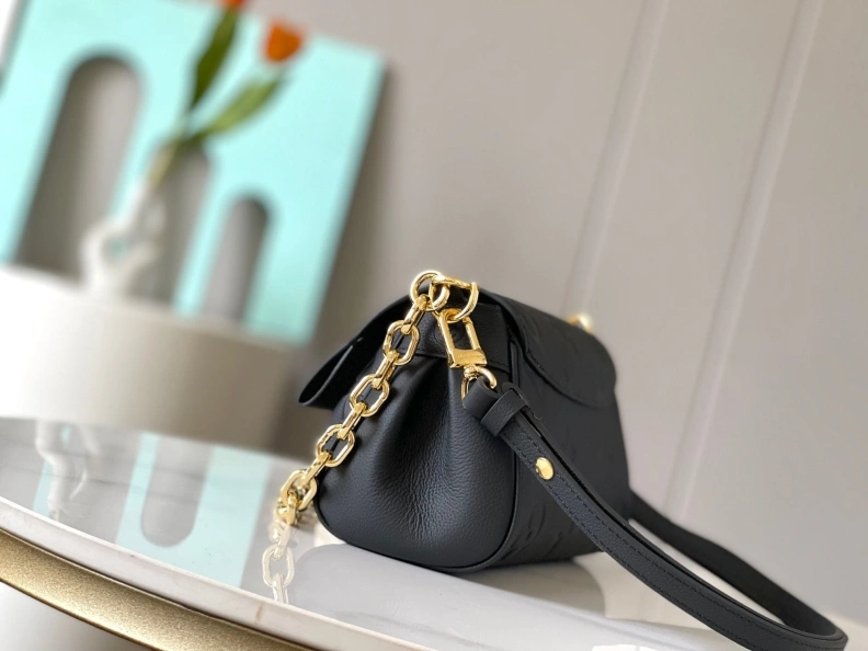 LX Satchel bags Flexible 8906