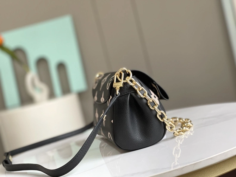 LX Satchel bags ModernLook 8902