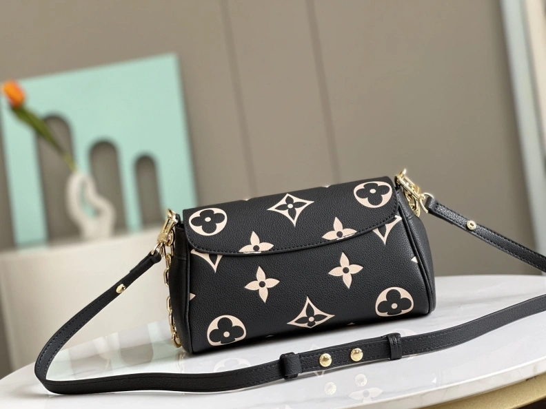 LX Satchel bags ModernLook 8902
