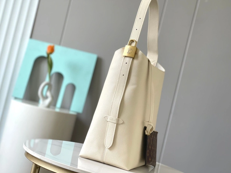 LX Top Handle Bags Stylish 8268