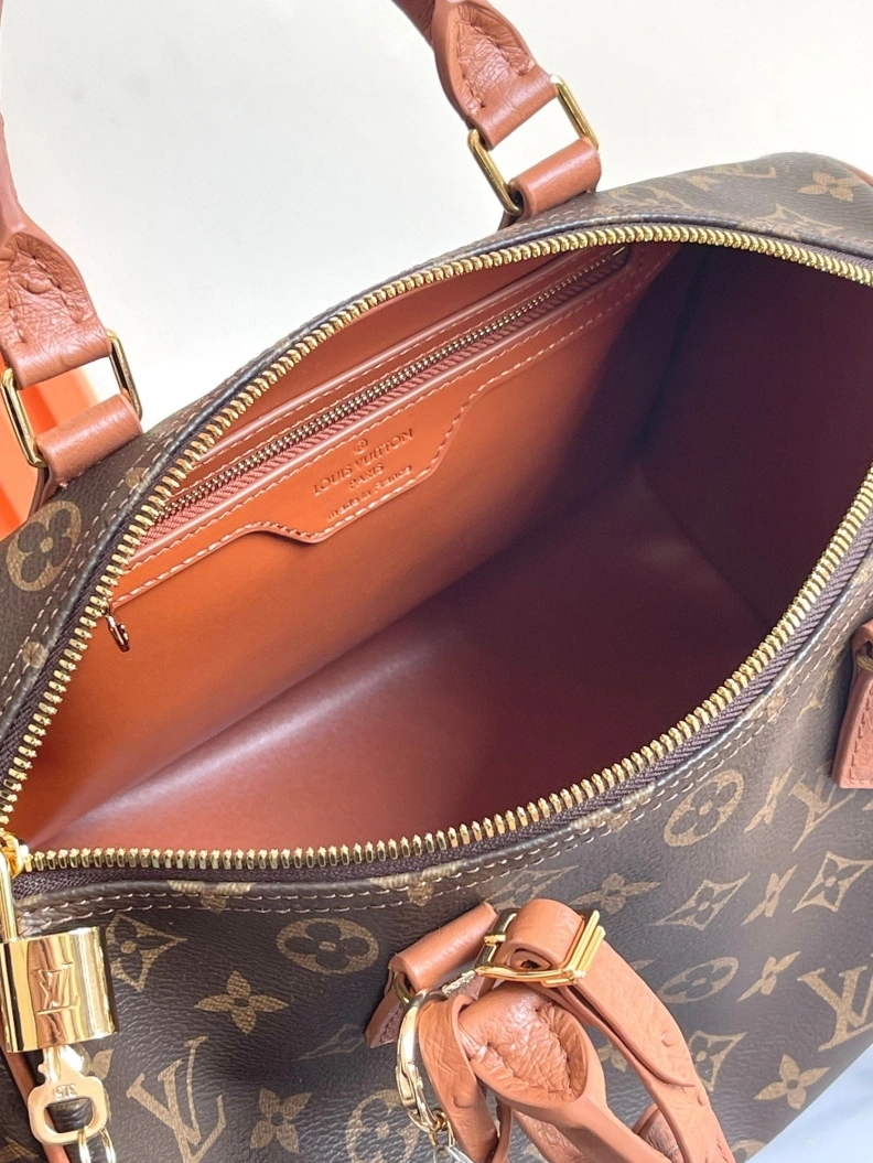 GoAnywhere LX Speedy Bags 8508