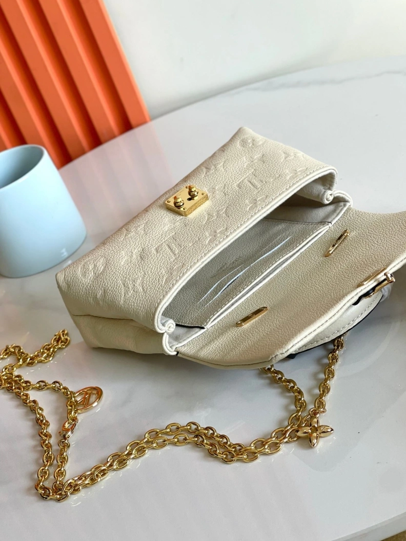 Timeless LX Top Handle Bags 8276