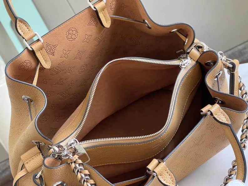 Bold LX Top Handle Bags 8288