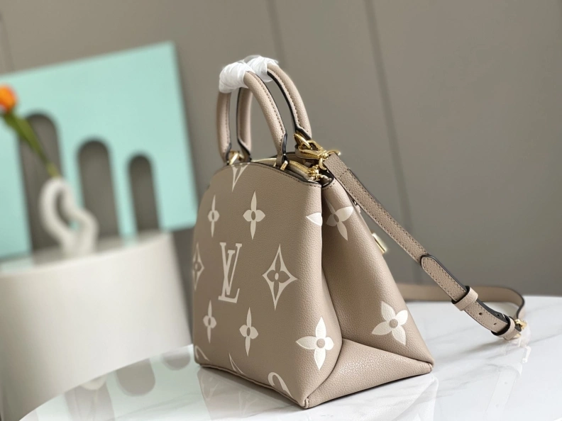 DailyWear LX Top Handle Bags 8256