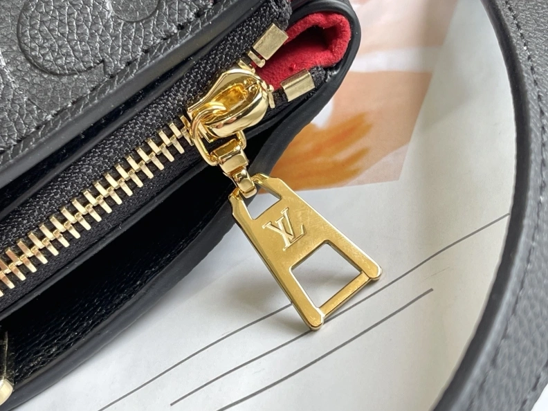 Classic LX Top Handle Bags 8253