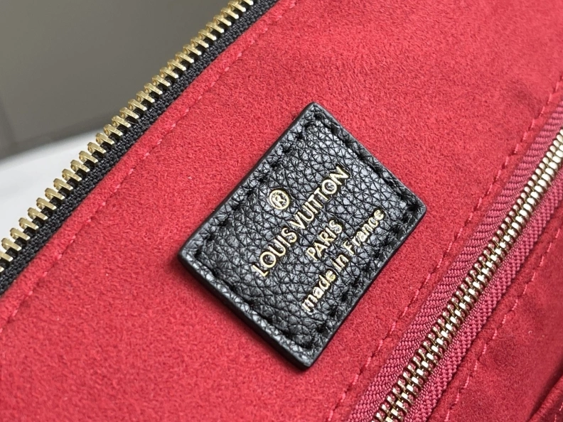 Classic LX Top Handle Bags 8253