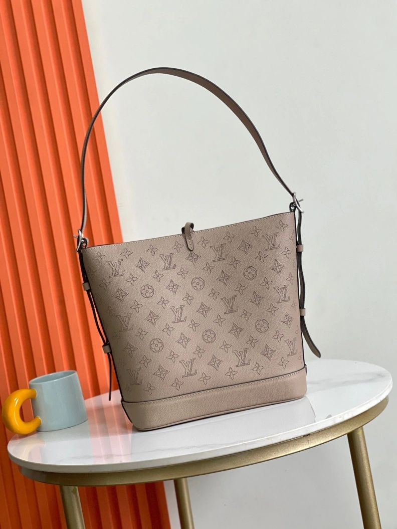 LX Top Handle Bags Compact 8269