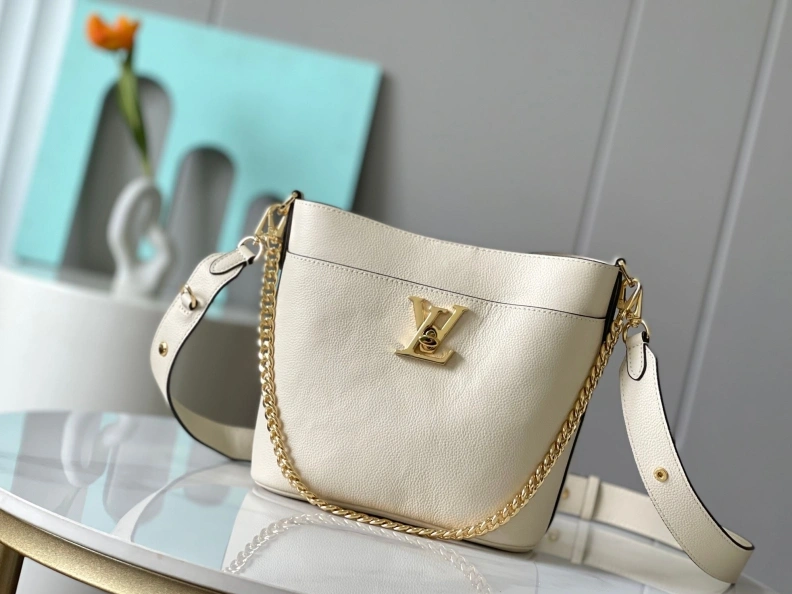 Sophisticated LX Shopping Bags 8656