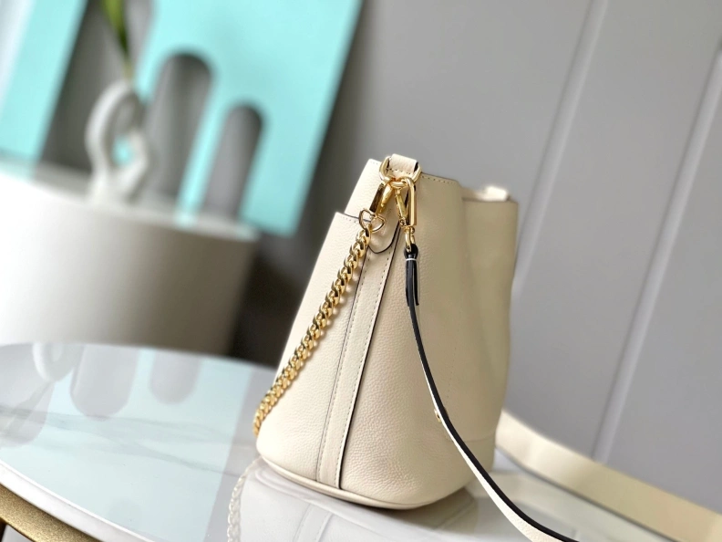 Sophisticated LX Shopping Bags 8656