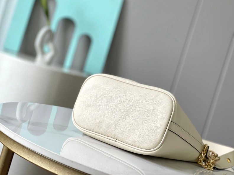 Sophisticated LX Shopping Bags 8656