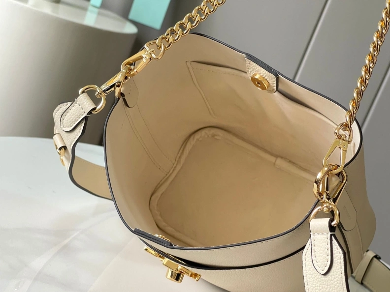 Sophisticated LX Shopping Bags 8656