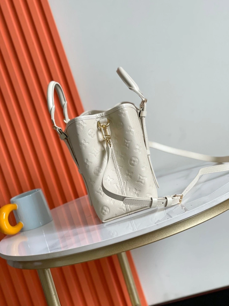 Minimalist LX Shopping Bags 8645