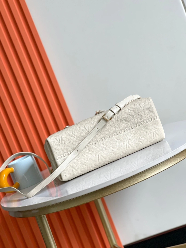 Minimalist LX Shopping Bags 8645