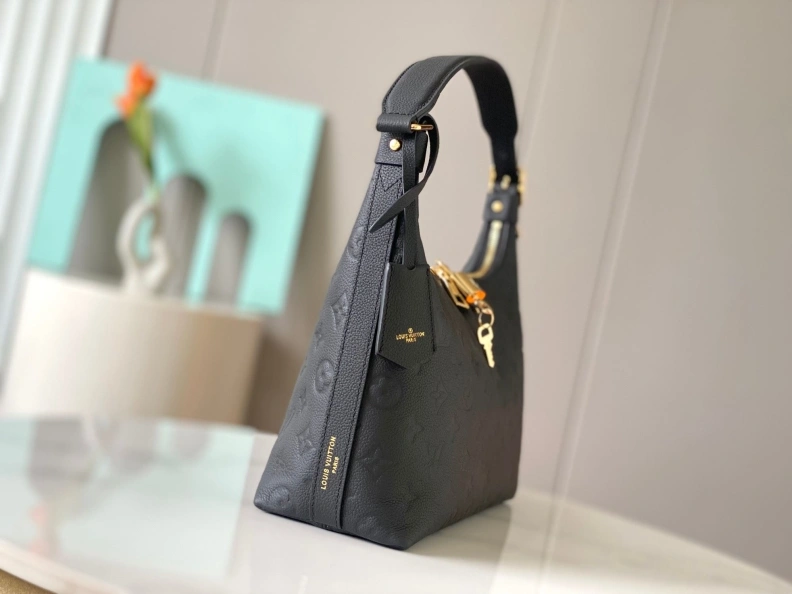 UrbanStyle LX Top Handle Bags 8243