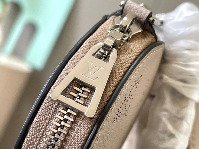 Durable LX Satchel bags 8879