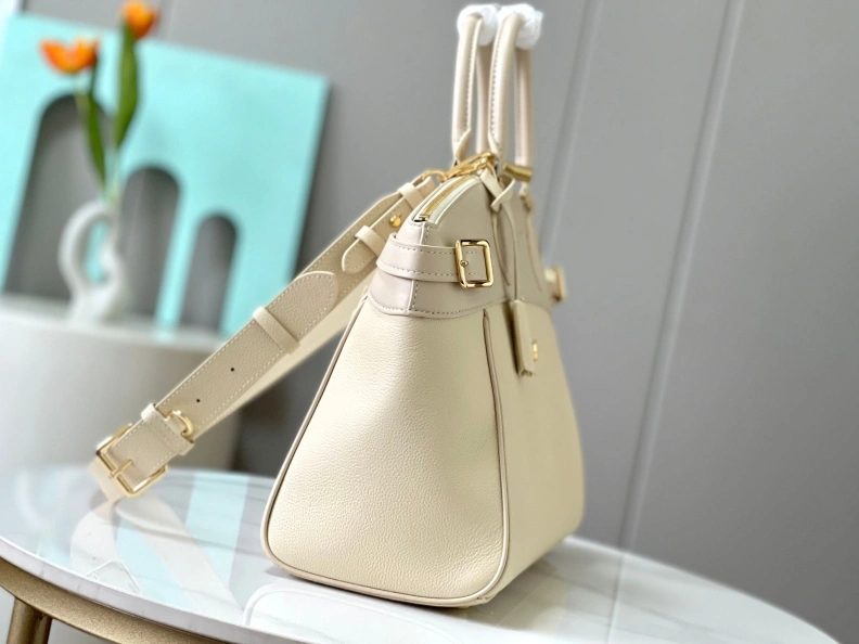 LX Top Handle Bags Cozy 8247