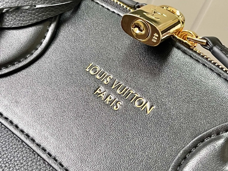 LX Top Handle Bags WellDesigned 8232
