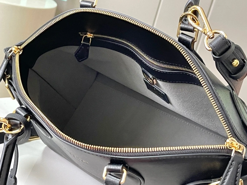 LX Top Handle Bags WellDesigned 8232