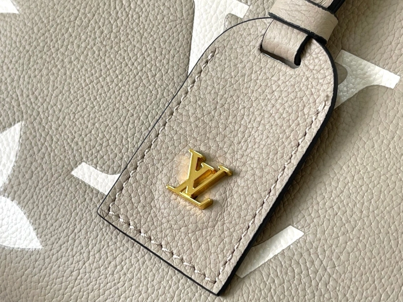 Efficient LX Top Handle Bags 8240