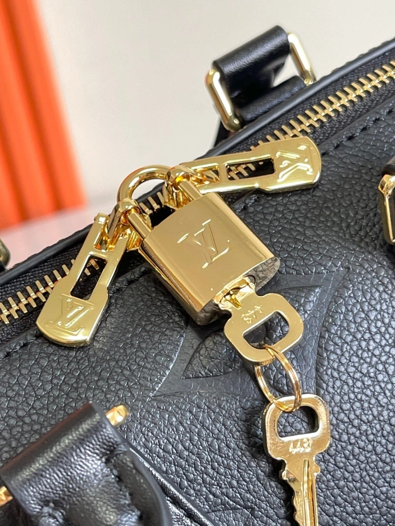 LX Speedy Bags Stylish 8494
