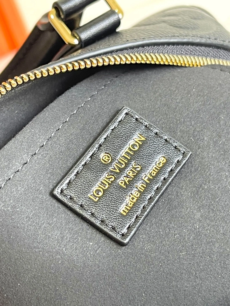 LX Speedy Bags Stylish 8494