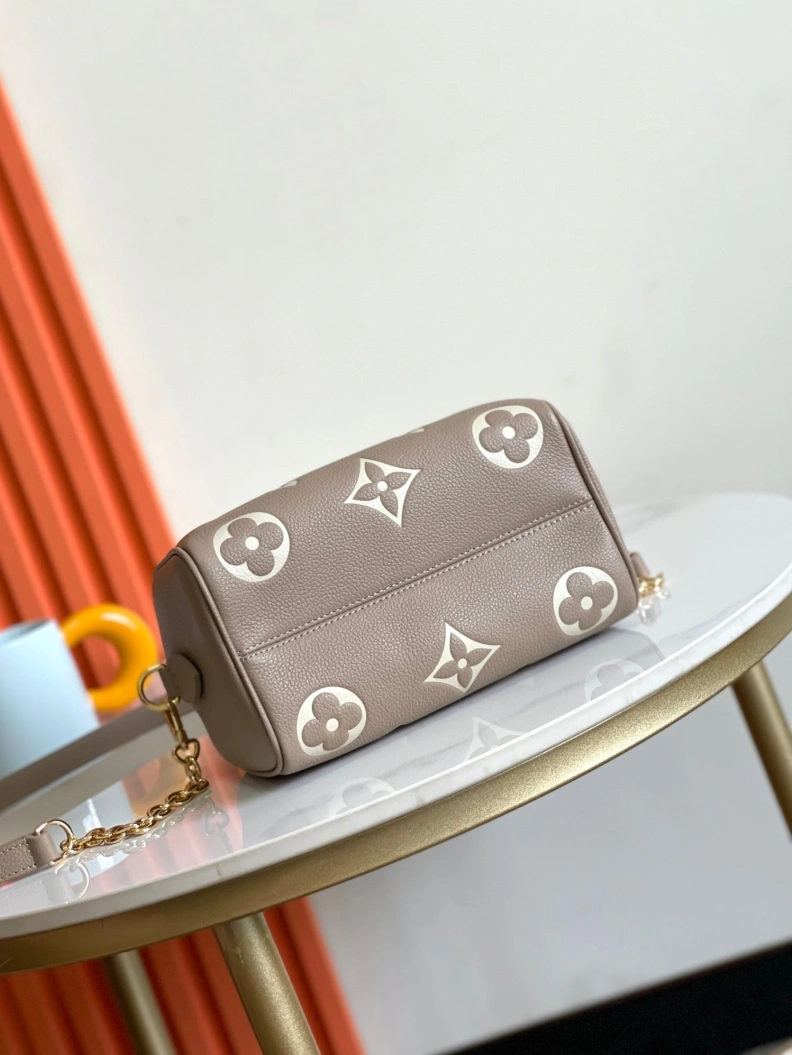LX Speedy Bags Versatile 8505