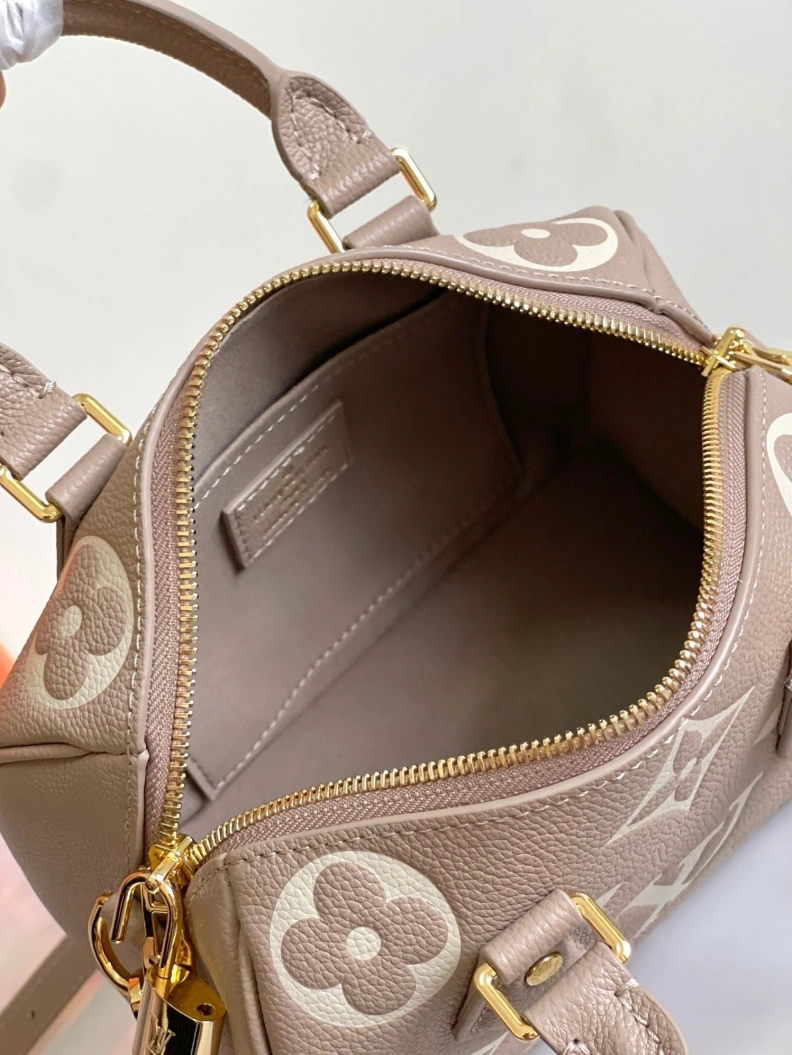 LX Speedy Bags Versatile 8505