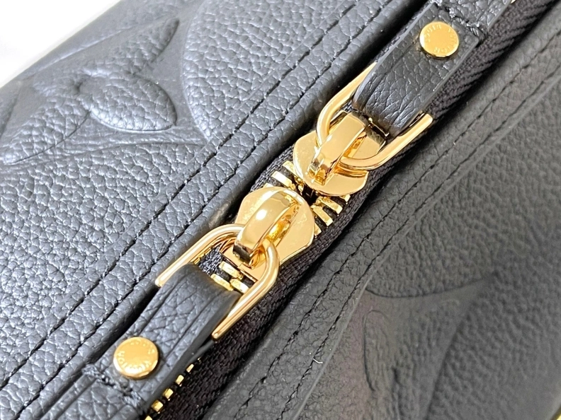 LX Satchel bags Reliable 8881