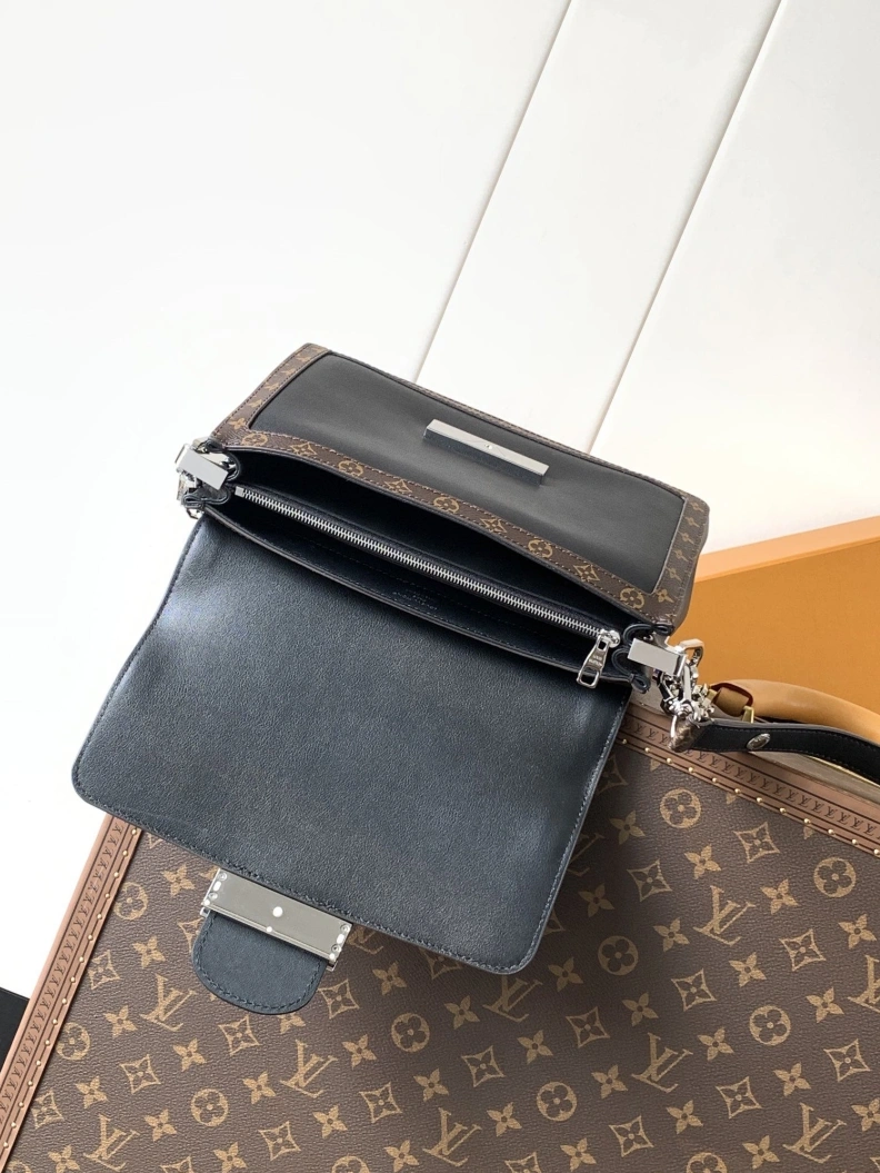 LX Satchel bags EyeCatching 8862