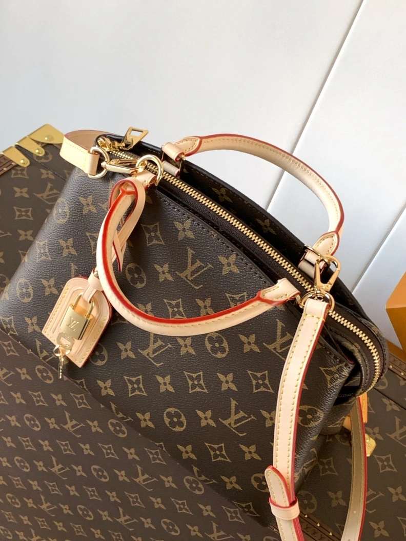 WellDesigned LX Top Handle Bags 8212