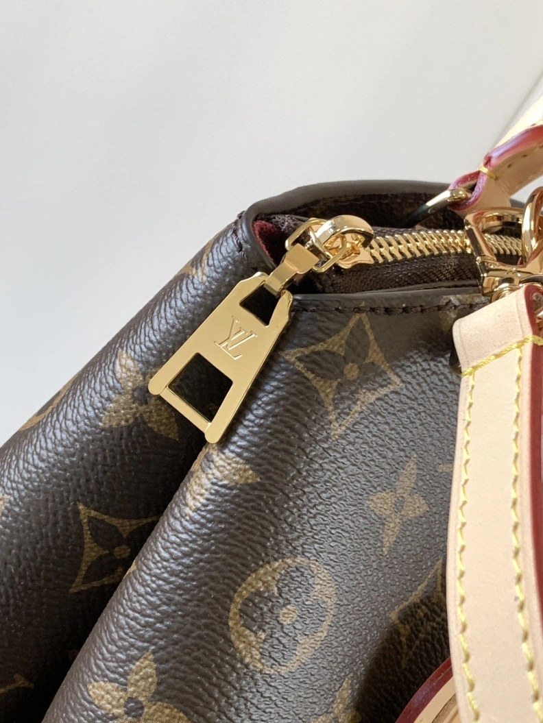 WellDesigned LX Top Handle Bags 8212