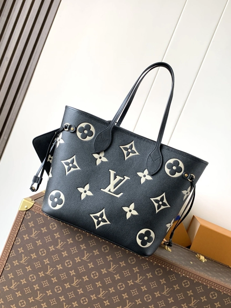 Affordable LX Shopping Bags 8657
