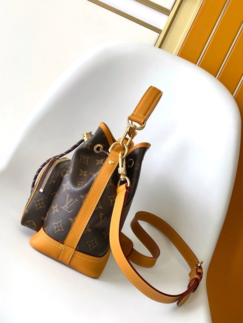 Modern LX Bucket Bags 9361