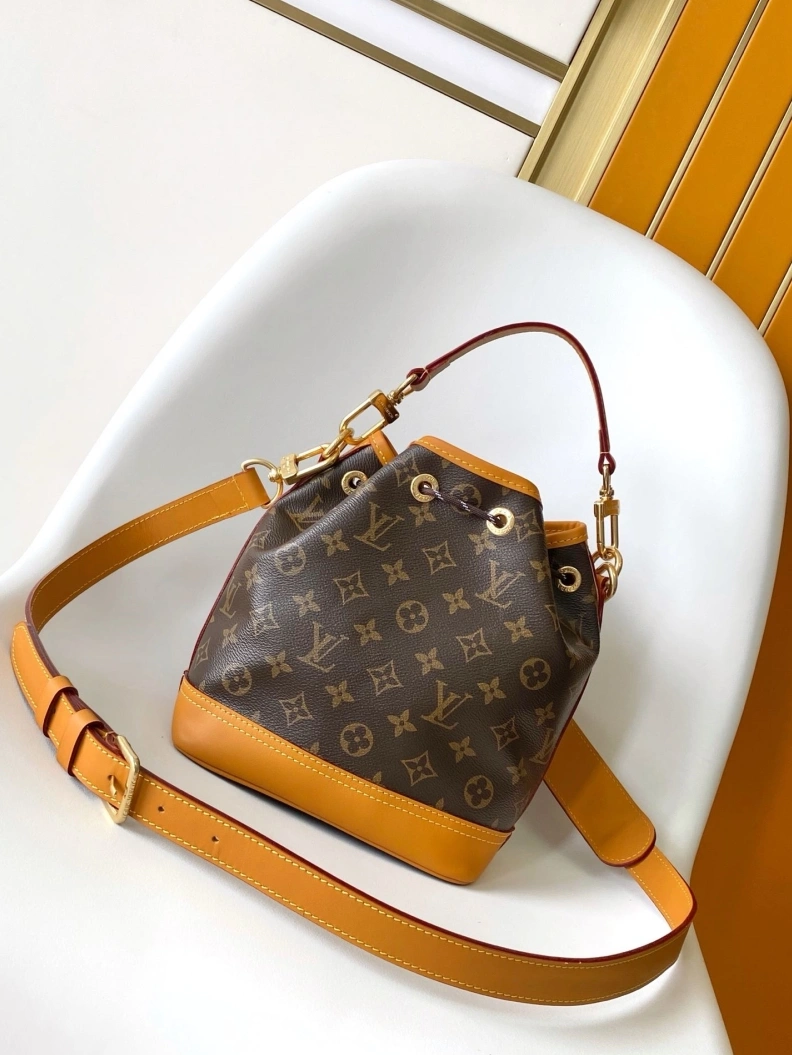 Modern LX Bucket Bags 9361