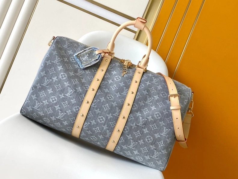 EyeCatching LX Travel Bags 8120