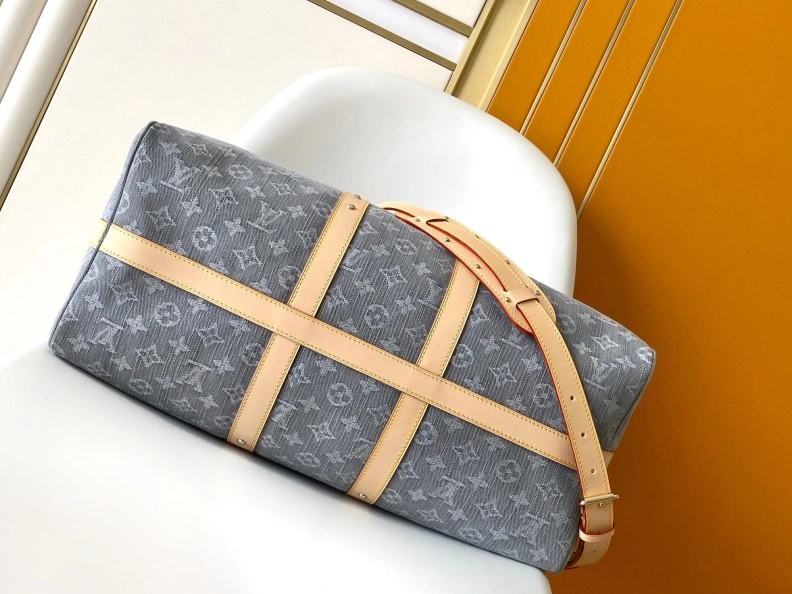 EyeCatching LX Travel Bags 8120
