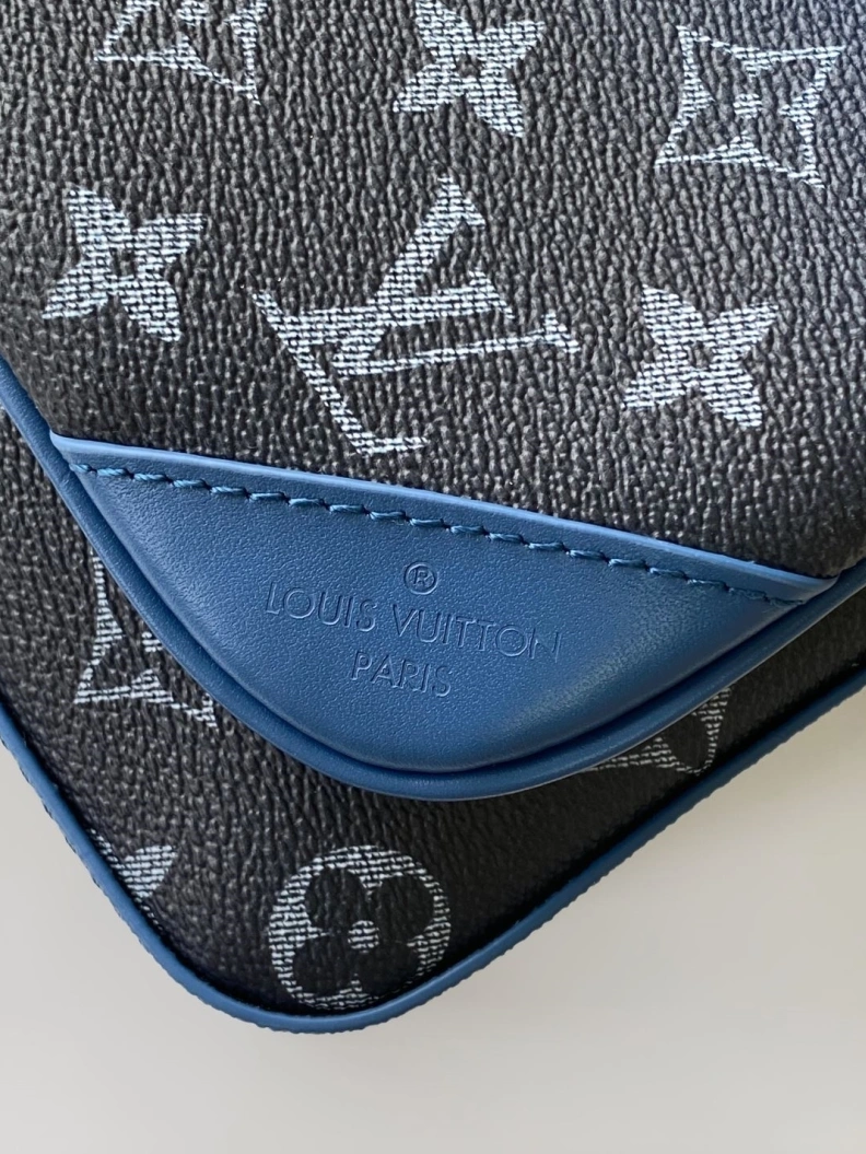 LX Satchel bags Breathable 8852