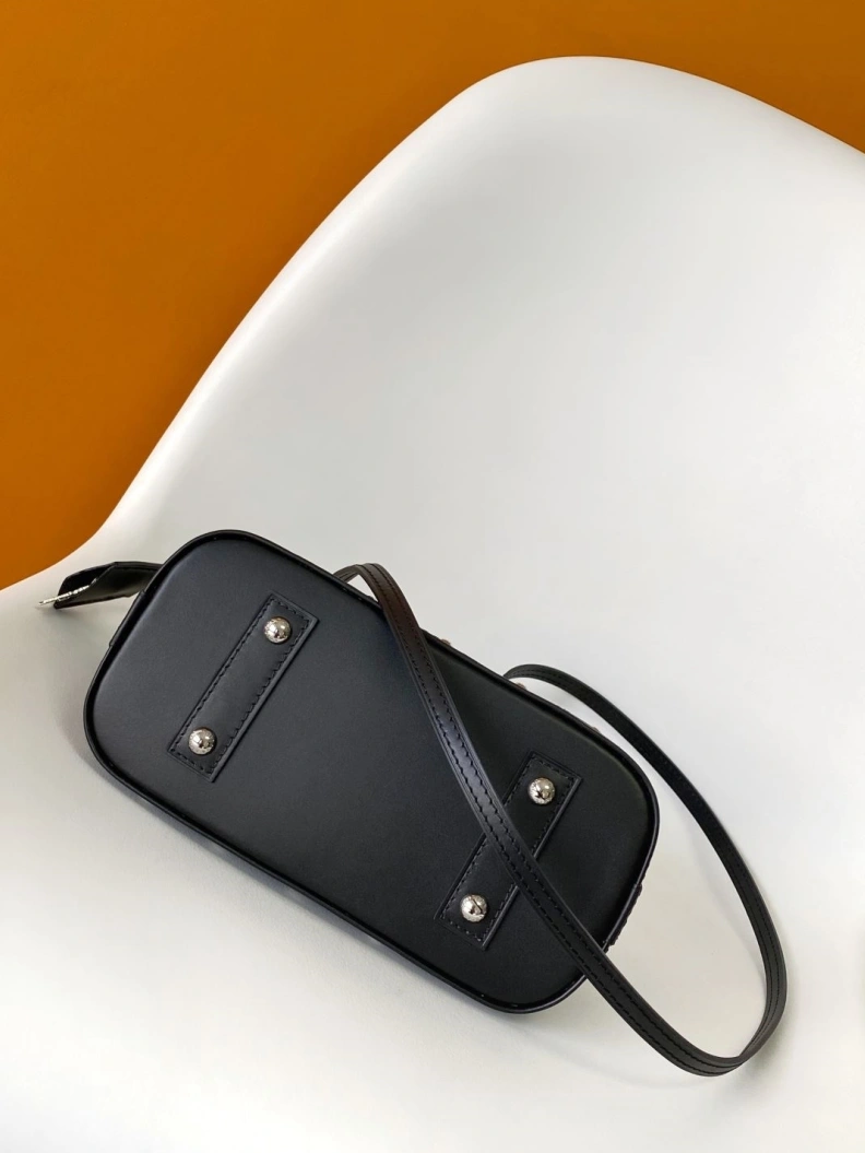 LX Top Handle Bags Sleek 8207