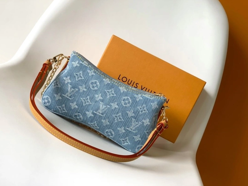 Comfortable LX Satchel bags 8842