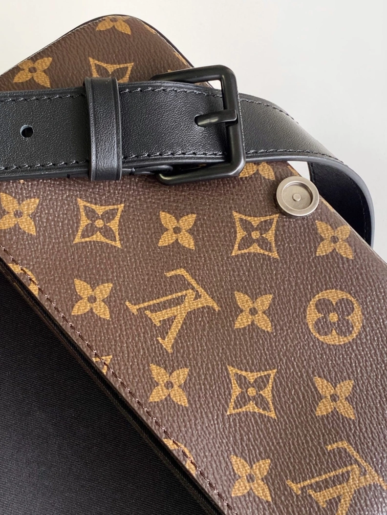 Cozy LX Satchel bags 8841
