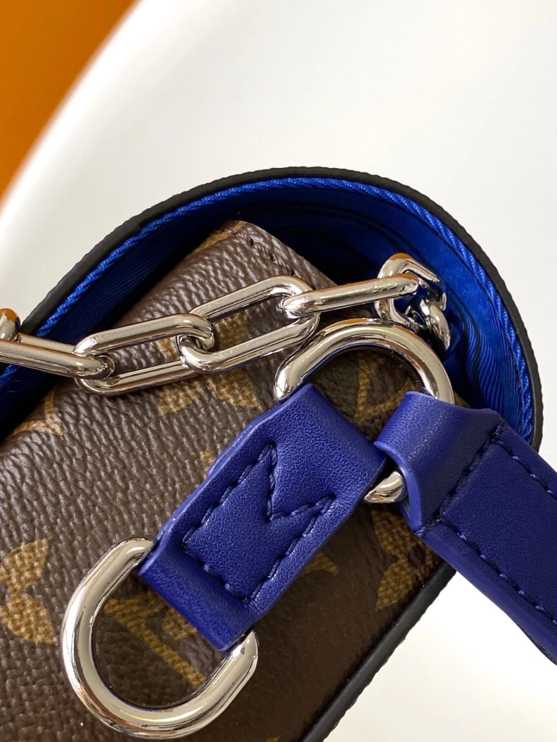 LX Satchel bags Versatile 8837